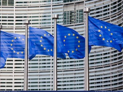 4 EU Flags